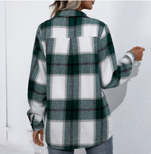 Load image into Gallery viewer, Plaid Loose Casual Shirt Jacket