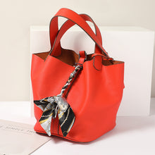 Load image into Gallery viewer, Bowl Leather Handbag