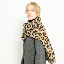 Load image into Gallery viewer, Leopard-Print Jacquard Shawl