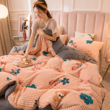 Load image into Gallery viewer, Ribbed Double Thick Velvet Bed Sheets