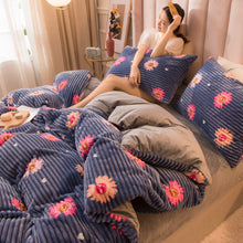 Load image into Gallery viewer, Ribbed Double Thick Velvet Bed Sheets