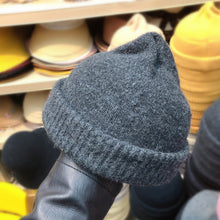 Load image into Gallery viewer, Knitted Woolen Melon Hat