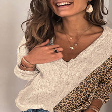 Load image into Gallery viewer, Duel Leopard & Solid Print Stitching V-neck Top