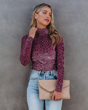 Load image into Gallery viewer, Turtleneck Velvety Top