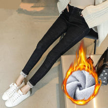 Load image into Gallery viewer, Plush Lined Slim Fit Jeans