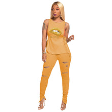 Load image into Gallery viewer, Graphic Lip Accented Pants Suit