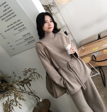 Load image into Gallery viewer, Knitted Wide Leg Belted Pants Set