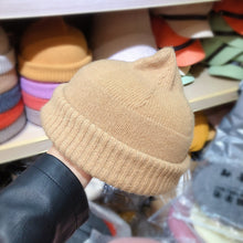 Load image into Gallery viewer, Knitted Woolen Melon Hat