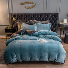 Load image into Gallery viewer, Single Piece Of Velvet Milk Velvet Solid Color Quilt Cover
