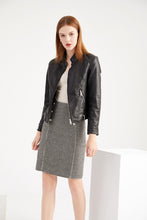 Load image into Gallery viewer, Zippered Short Plushed Lined Waist Jacket