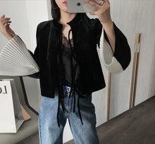 Load image into Gallery viewer, Fanned Sleeve Dress Shirt