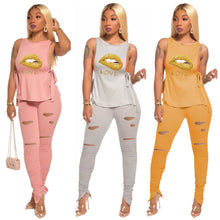 Load image into Gallery viewer, Graphic Lip Accented Pants Suit