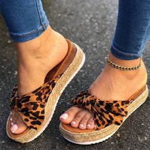 Load image into Gallery viewer, Low Wedged With Bow Accent Suede Sandals