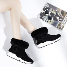 Load image into Gallery viewer, Waterproo Fur Lined Warm Ankle Snow Boots
